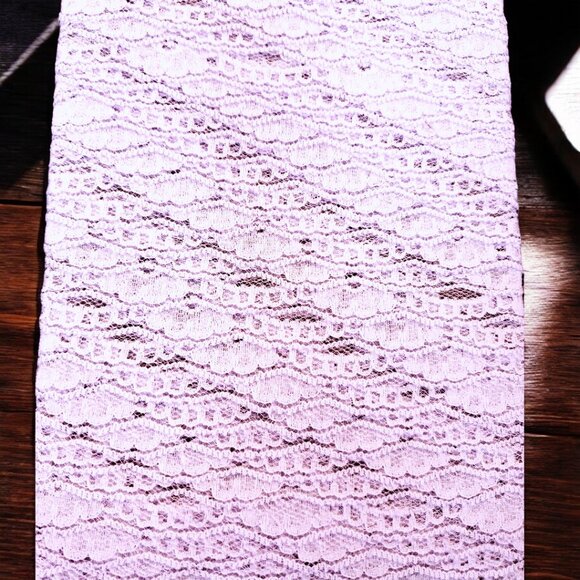 Chantilly Lace Trim - 1./1/4" Wide x 12 Yrds - Pale Lavender - Picture 2 of 6